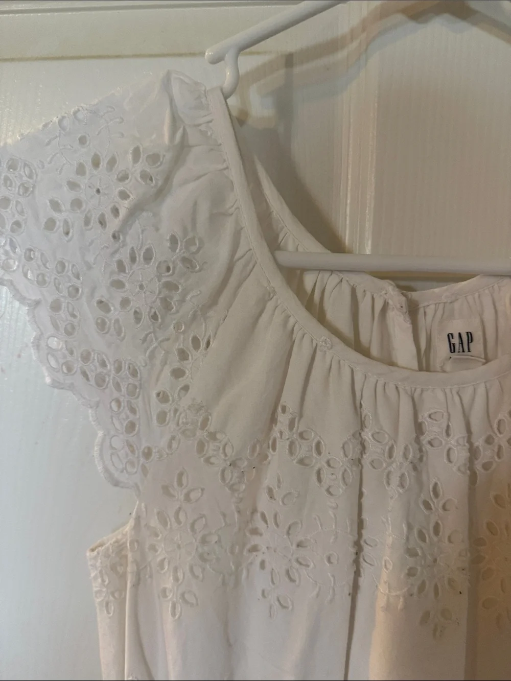 GAP White Eyelet Flutter-Sleeve Cotton Dress